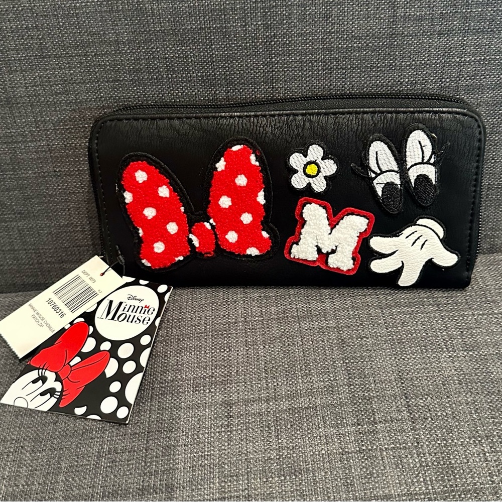 Loungefly Minnie Mouse Zip Around Wallet